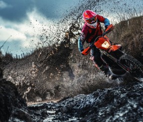 开云体育入口-从碾压到惊艳，美韩半导体之争与布鲁诺的破局启示