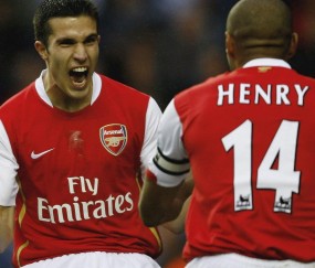 开云体育平台APP-布克化身凤凰城终结者，持续杀伤力撕裂防线，太阳强行熄灭黄蜂反扑火焰