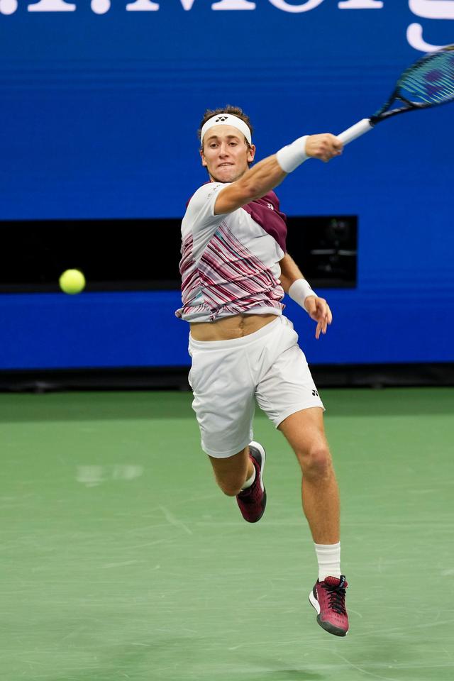 西班牙网球队绝地反击欧洲网球队，阿尔卡拉斯绝境逆转