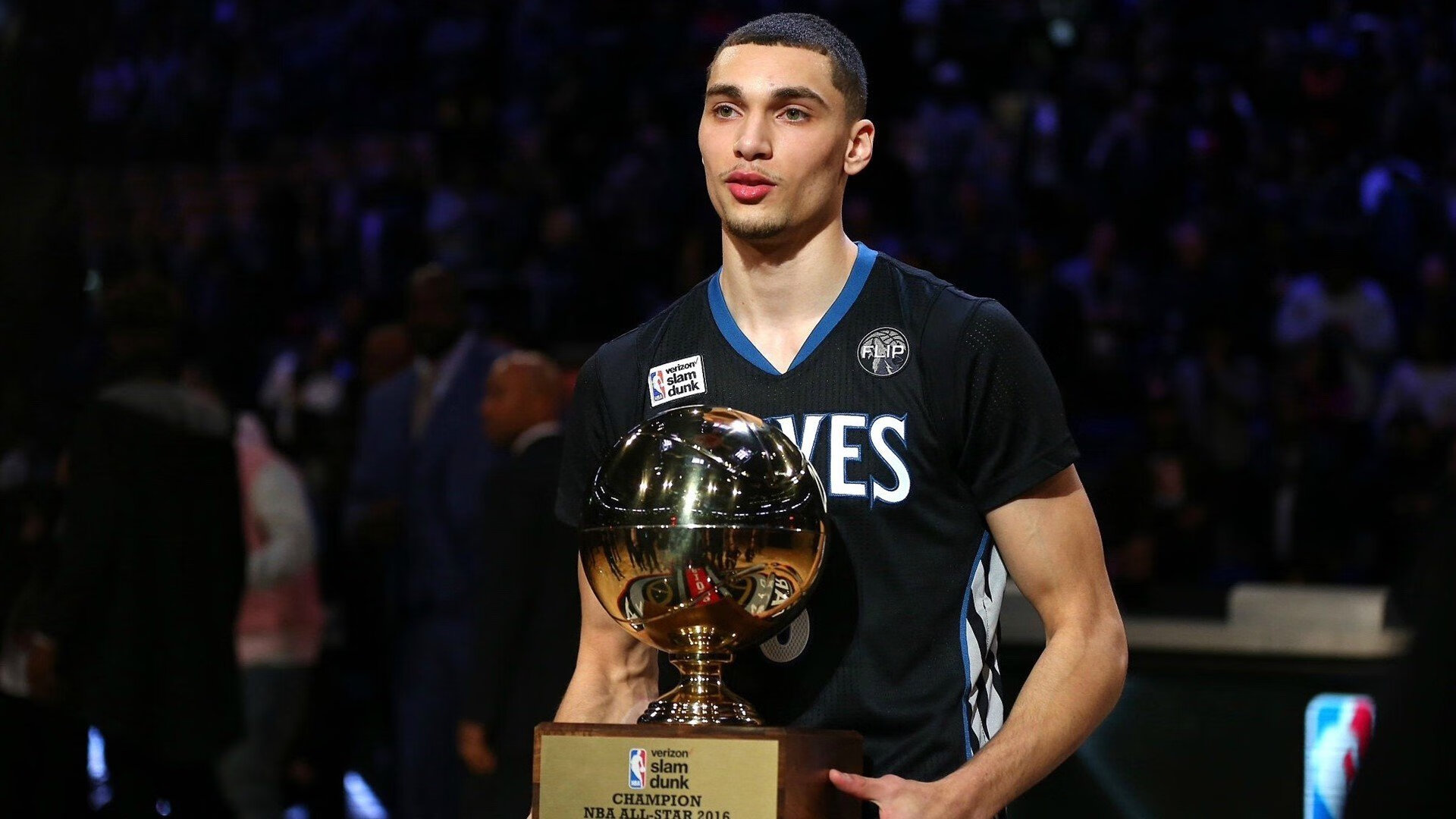 南美风暴席卷安联，玻利维亚式铁血防守全面压制拜仁，戈麦斯逆境中化身关键先生